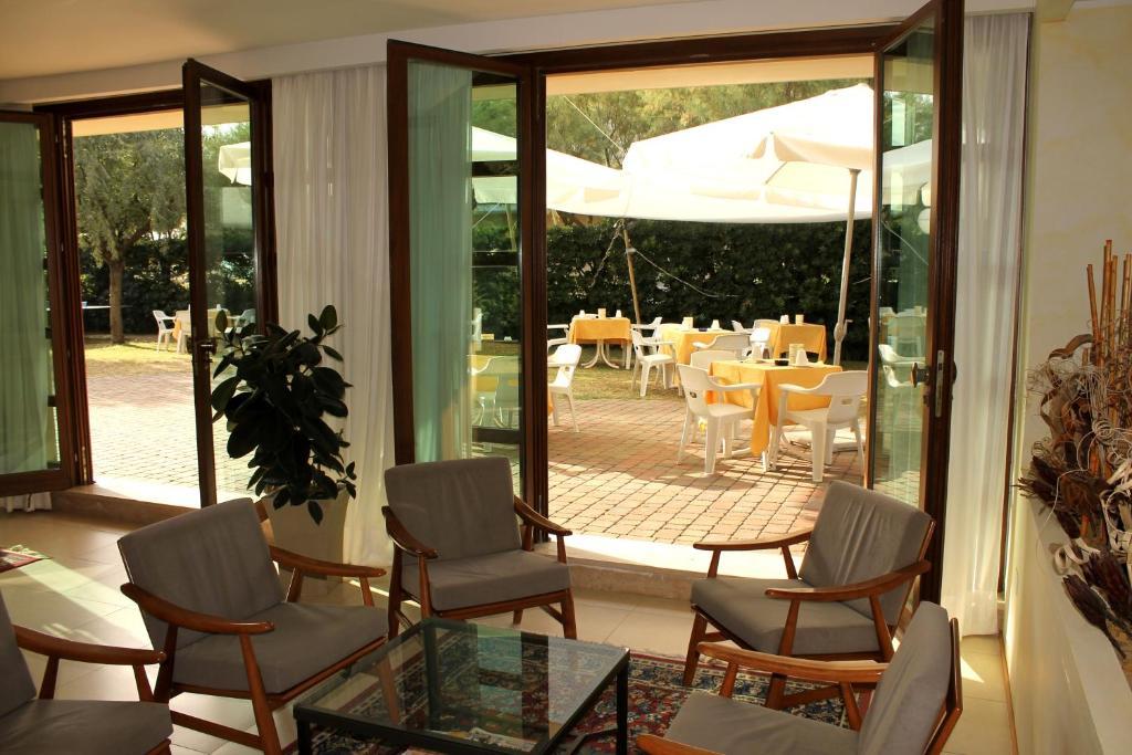 Hotel Astor Lido di Classe Exterior foto