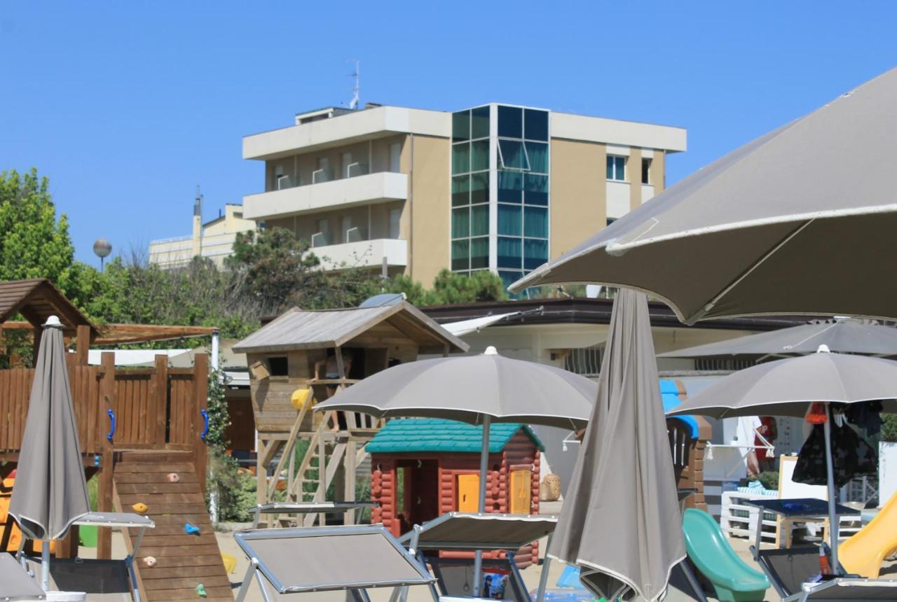 Hotel Astor Lido di Classe Exterior foto